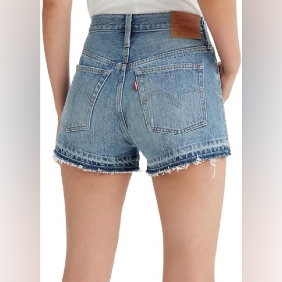 NWT Levi's High Waist Distressed Blue Jean Shorts 2” Classic Denim - Picture 1 of 9